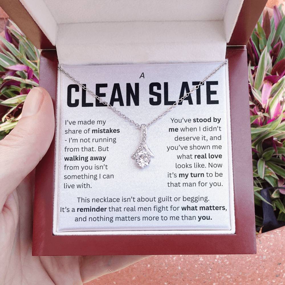 APOLOGY A CLEAN SLATE ALLURING NECKLACE GIFT SET