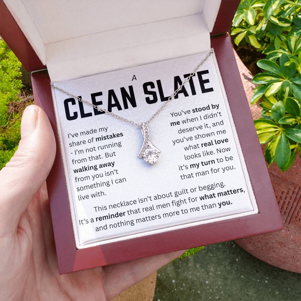APOLOGY A CLEAN SLATE ALLURING NECKLACE GIFT SET