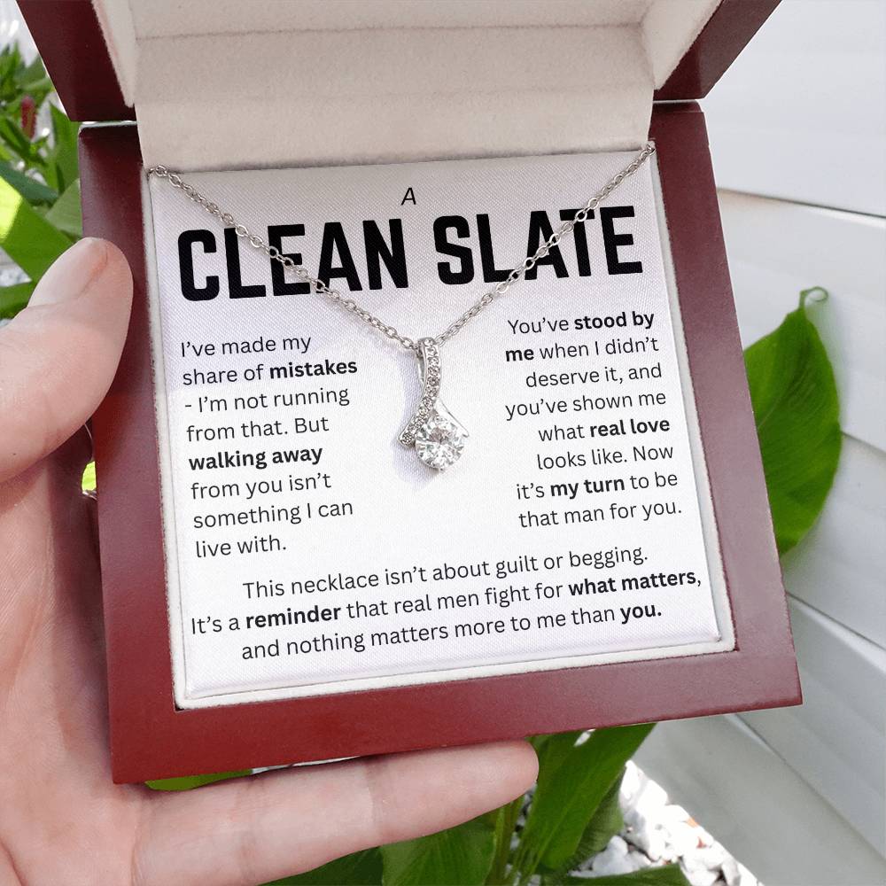 APOLOGY A CLEAN SLATE ALLURING NECKLACE GIFT SET