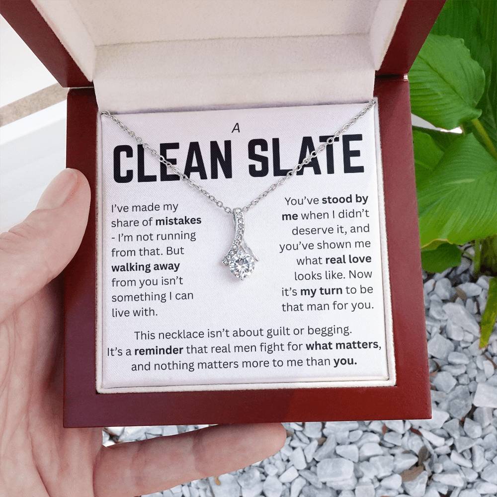 APOLOGY A CLEAN SLATE ALLURING NECKLACE GIFT SET