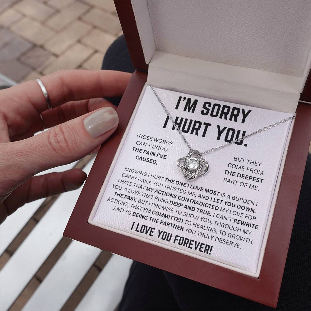 DEEPEST APOLOGY LOVE KNOT NECKLACE GIFT SET