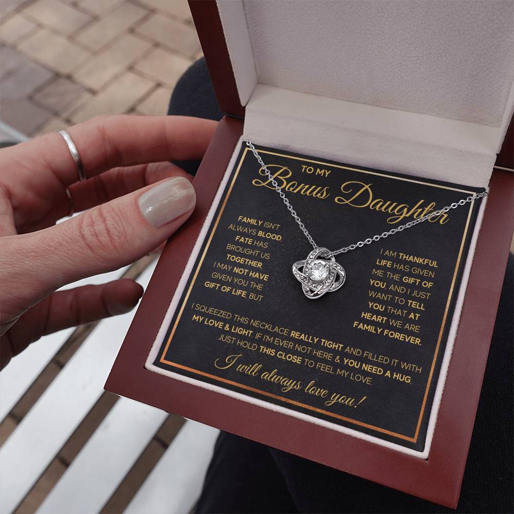 TO MY BONUS DAUGHTER GOLD FATE KNOT NECKLACE GIFT SET