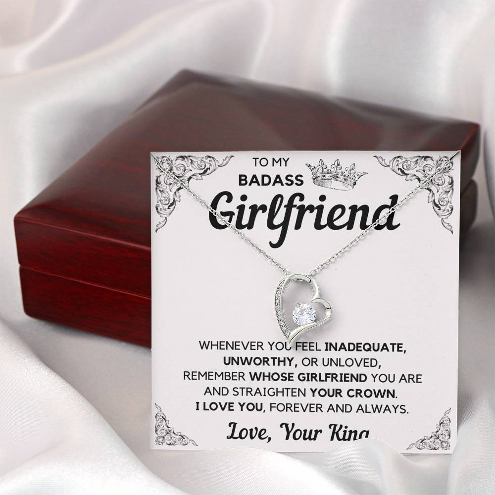 TO MY BADASS GIRLFRIEND CROWN HEART NECKLACE GIFT SET - ON CLOUD NINE GIFTS