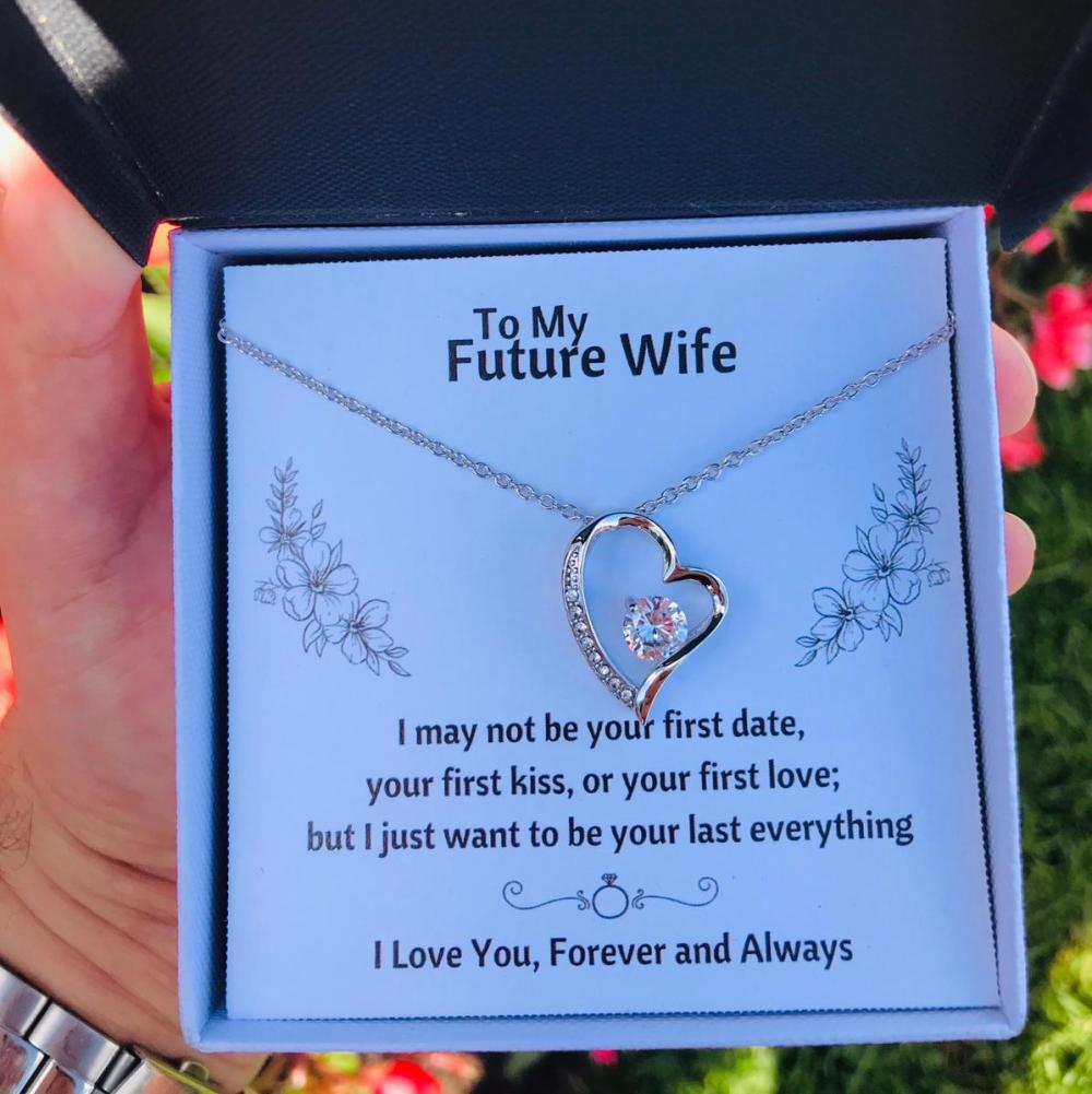 TO MY FUTURE WIFE HEART NECKLACE | MESSAGE CARD | GIFT BOX - ON CLOUD NINE GIFTS