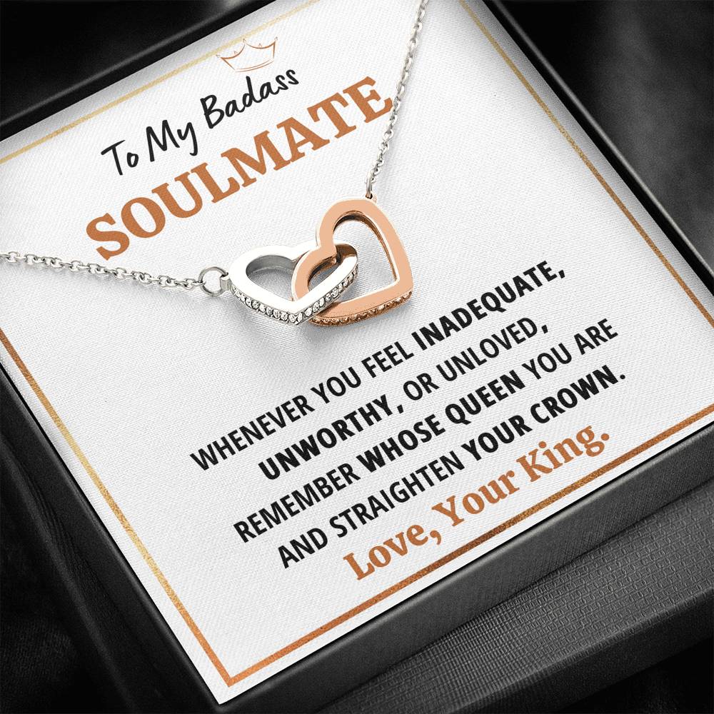 TO MY BADASS SOULMATE QUEEN INTERLOCKING HEARTS NECKLACE GIFT SET - ON CLOUD NINE GIFTS