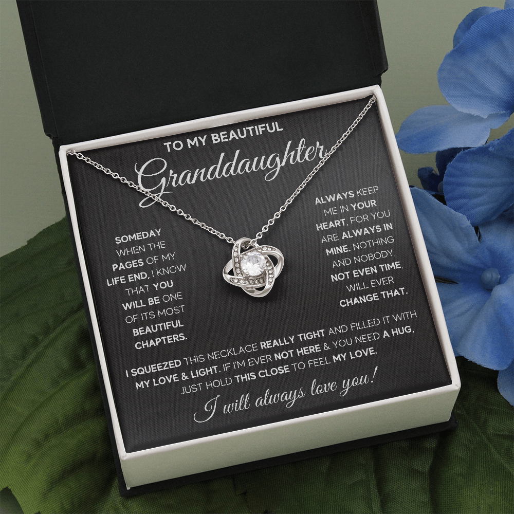 GRANDDAUGHTER NECKLACE - ON CLOUD NINE GIFTS