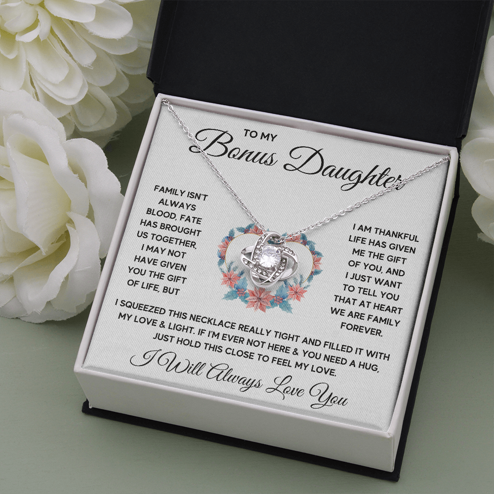 BONUS DAUGHTER LIFE SQUEEZE LOVE KNOT NECKLACE GIFT SET - ON CLOUD NINE GIFTS