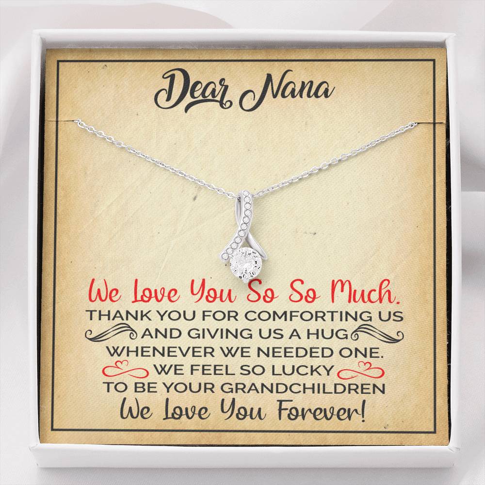 DEAR NANA "HUG" ALLURING BEAUTY NECKLACE GIFT SET - ON CLOUD NINE GIFTS
