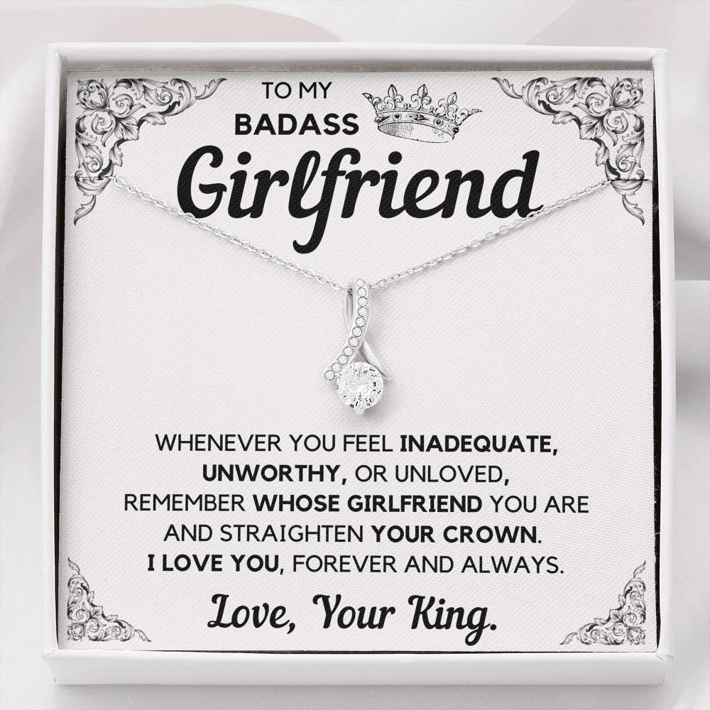 TO MY BADASS GIRLFRIEND CROWN ALLURING BEAUTY NECKLACE GIFT SET - ON CLOUD NINE GIFTS