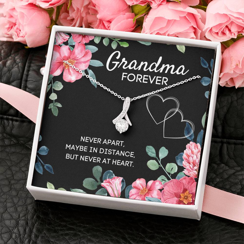 GRANDMA FOREVER ALLURING BEAUTY NECKLACE GIFT SET - ON CLOUD NINE GIFTS