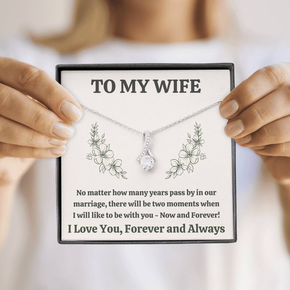 TO MY WIFE "MOMENTS" ALLURING BEAUTY NECKLACE GIFT SET - ON CLOUD NINE GIFTS