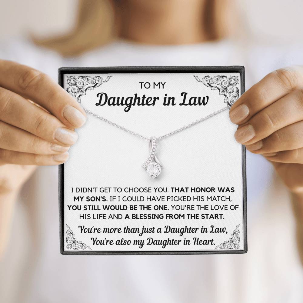 TO MY DAUGHTER-IN-LAW HONOR ALLURING BEAUTY NECKLACE GIFT SET - ON CLOUD NINE GIFTS
