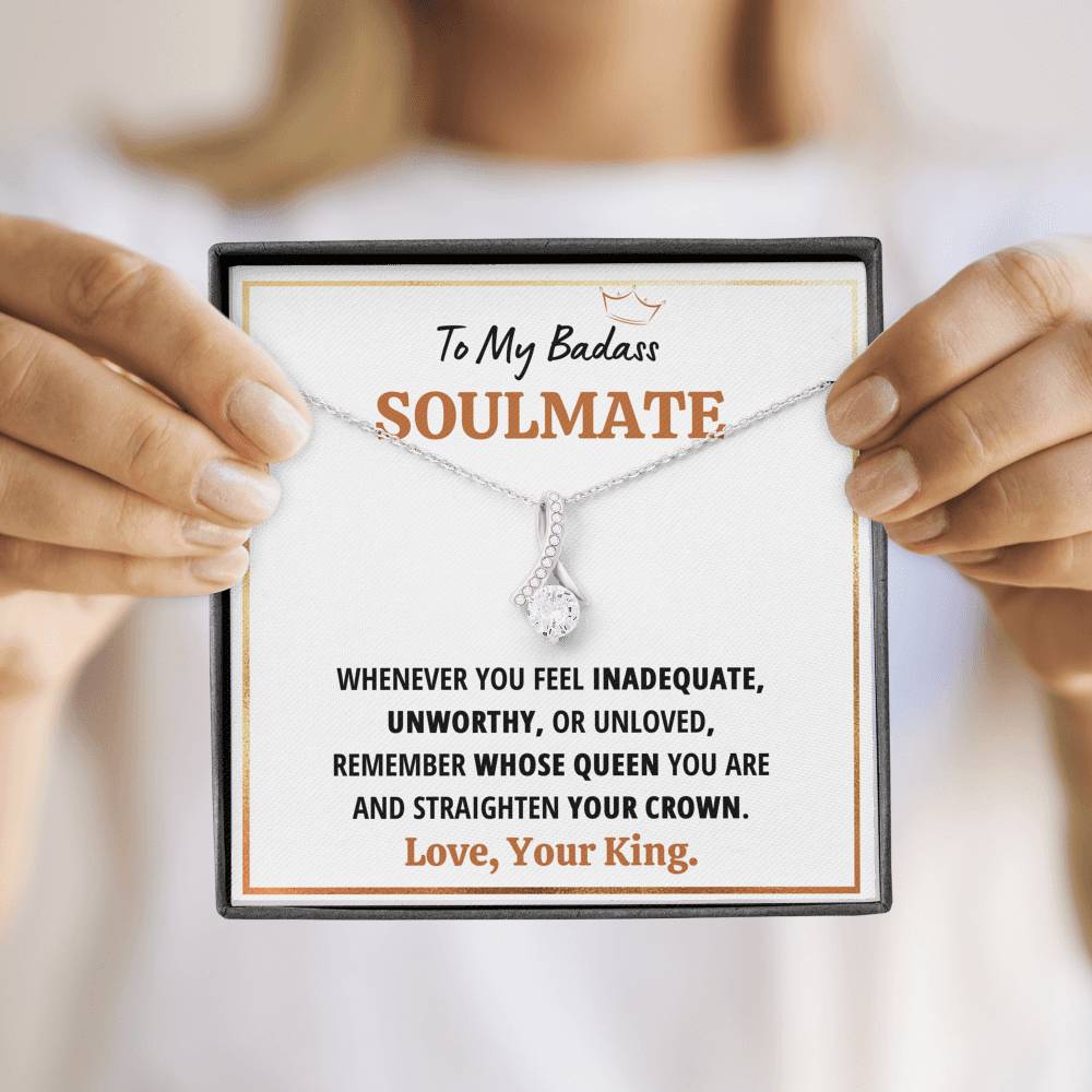 TO MY BADASS SOULMATE QUEEN ALLURING BEAUTY NECKLACE GIFT SET - ON CLOUD NINE GIFTS