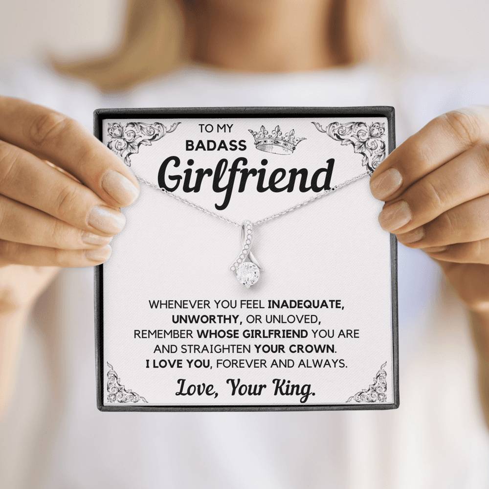 TO MY BADASS GIRLFRIEND CROWN ALLURING BEAUTY NECKLACE GIFT SET - ON CLOUD NINE GIFTS