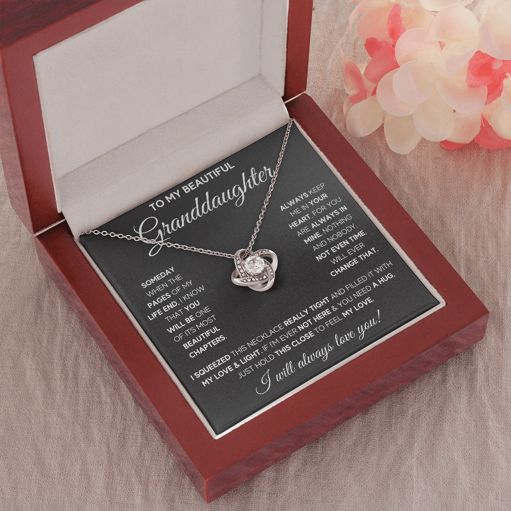 GRANDDAUGHTER NECKLACE - ON CLOUD NINE GIFTS